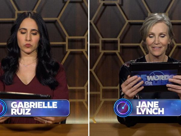 25 Words or Less - Jane Lynch & The Perfect Round