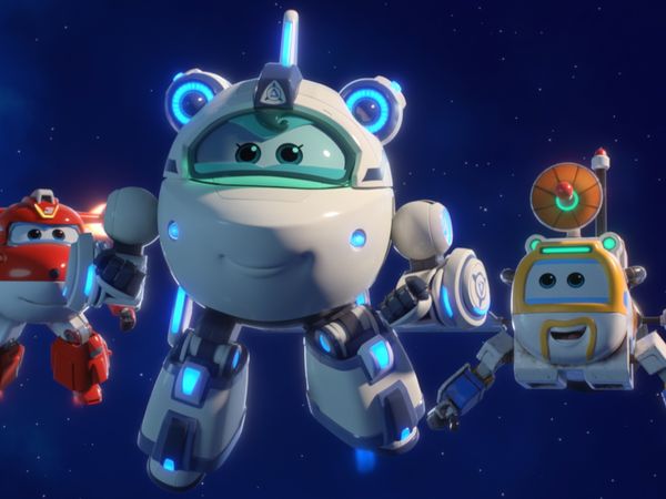 Super Wings - Where Do You Go For a UFO / Floating Fruit Fun