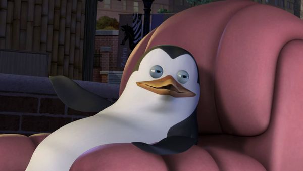 Os Pinguins de Madagascar - Enrolados na rede / Tolos de coroa