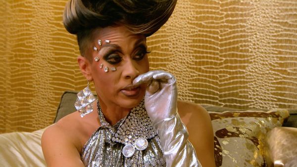 RuPaul's Drag Race Untucked - Glamazônias versus Campeãs