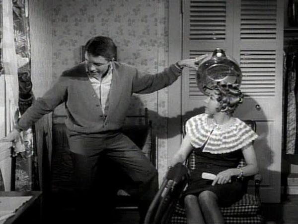 My Favorite Martian - Who's Got the Power?