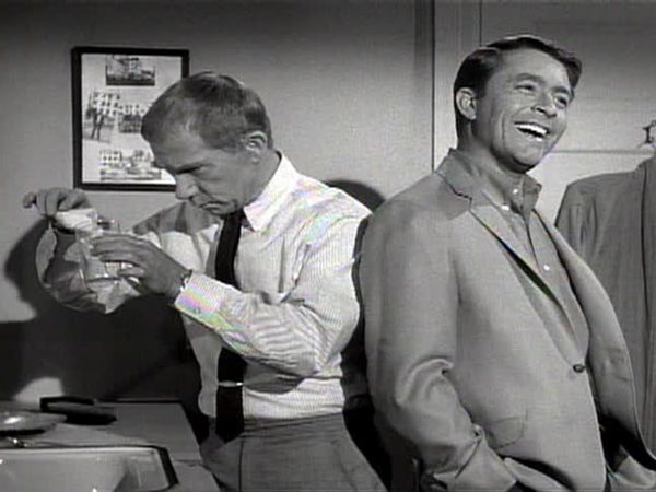 My Favorite Martian - How You Gonna Keep 'Em Down on the Pharmacy?