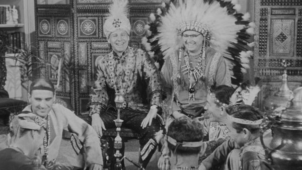 The Adventures of Ozzie and Harriet - The International Set