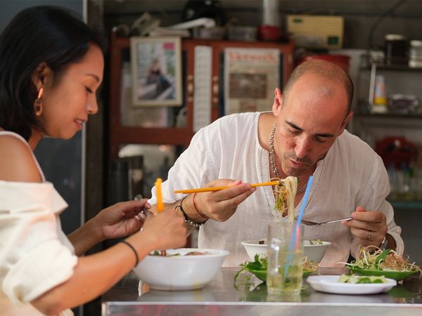 David Rocco's Dolce Southeast Asia ES - New Saigon