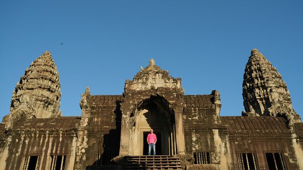 David Rocco's Dolce Southeast Asia ES - Siem Reap, Art Will Save Cambodiea