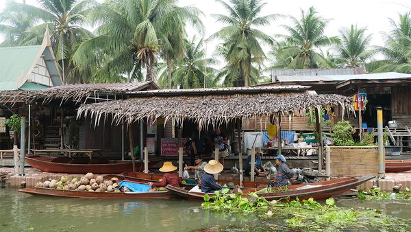 David Rocco's Dolce Southeast Asia ES - The Simple Life