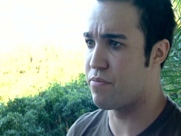 MTV Cribs SV - Pete Wentz, Sara Paxton, Steve-O