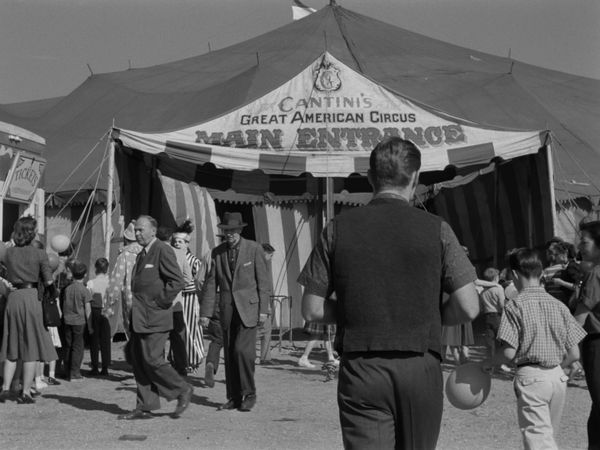 The Adventures of Ozzie and Harriet - The Circus