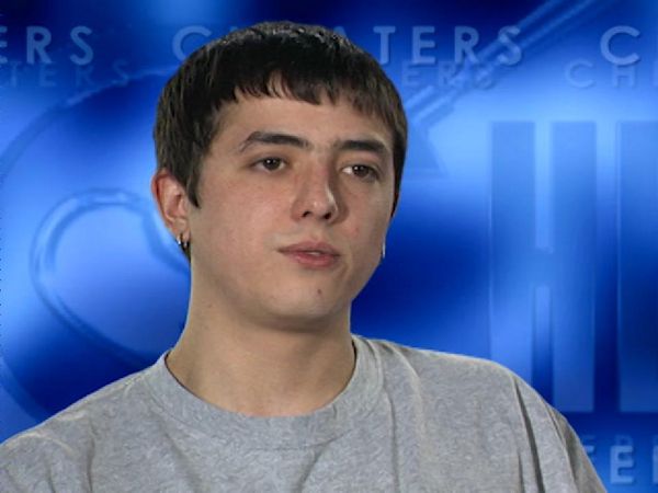 Cheaters (30') - Episode 69