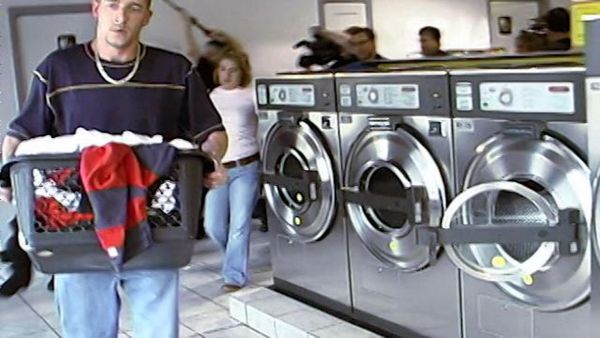 Cheaters (30') - Episode 81