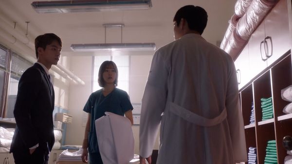 Dr. Romantic ES - Dr. Romántico EP05