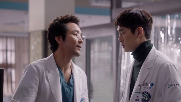 Dr. Romantic ES - Dr. Romántico EP11
