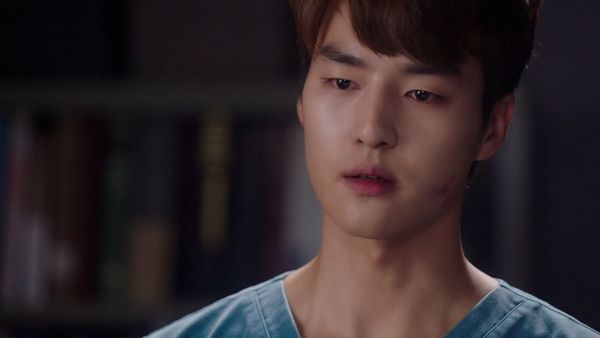 Dr. Romantic ES - Dr. Romántico EP15
