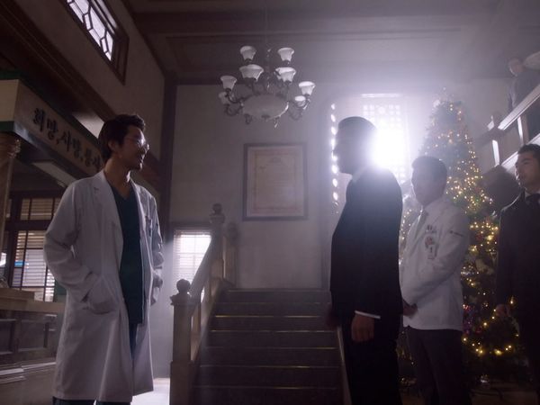 Dr. Romantic ES - Dr. Romántico EP16