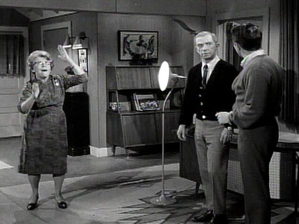 My Favorite Martian - We Love You, Miss Pringle