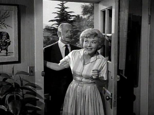My Favorite Martian - Uncle Martin and the Identified Flying Object