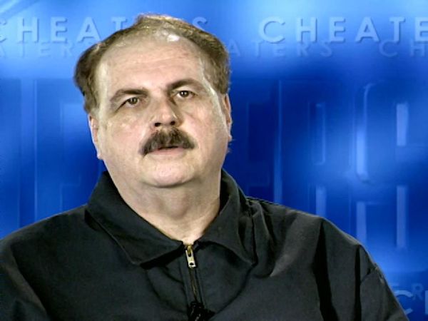 Cheaters (30') - Episode 12