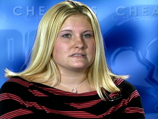 Cheaters (30') - Episode 13