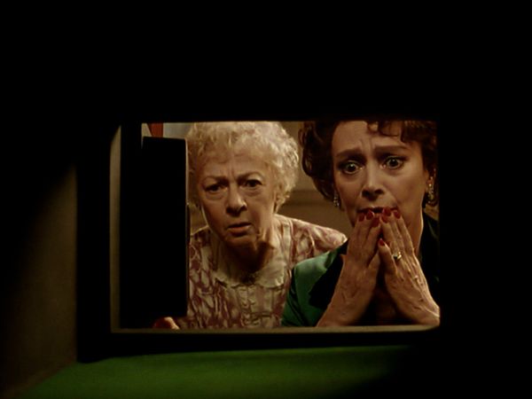 Agatha Christie: Miss Marple ES - En el hotel Bertram