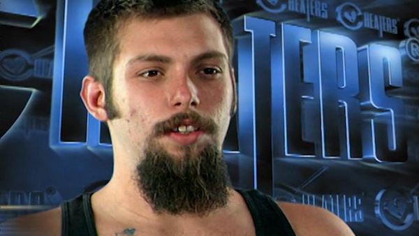 Cheaters (30') - Episode 10