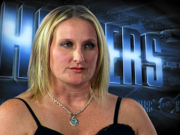 Cheaters (30') - Episode 13