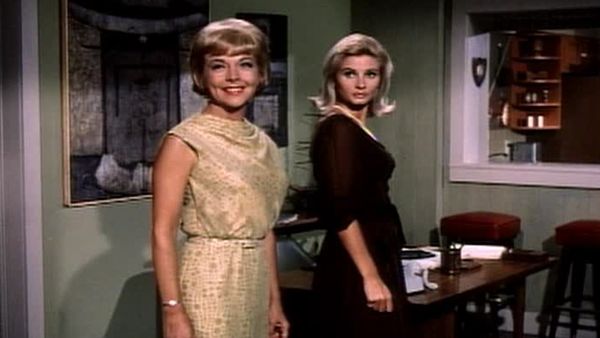 My Favorite Martian - The Girl in the Flying Machine