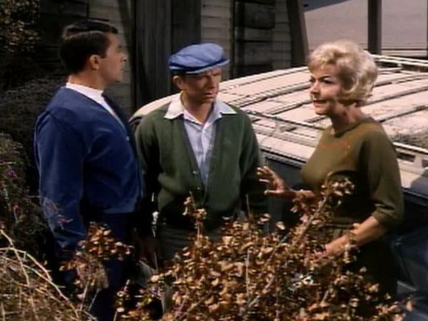 My Favorite Martian - The Time Machine Is Waking Up That Old Gang of Mine