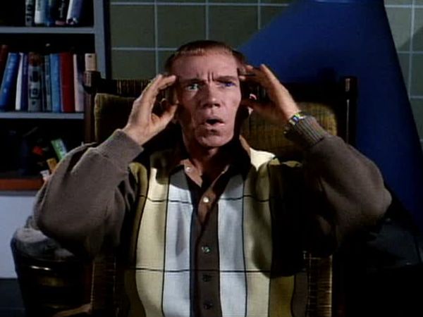 My Favorite Martian - Lorelei Brown vs. Everybody