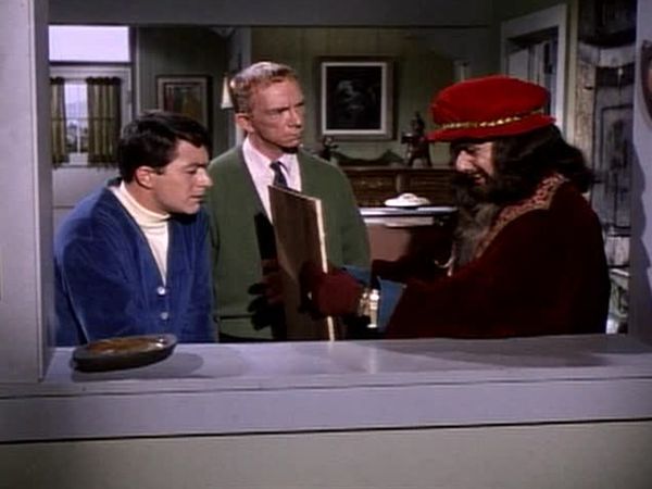 My Favorite Martian - Martin Meets His Match