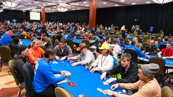 World Poker Tour - Fallsview Poker Classic 2015 - Part 1