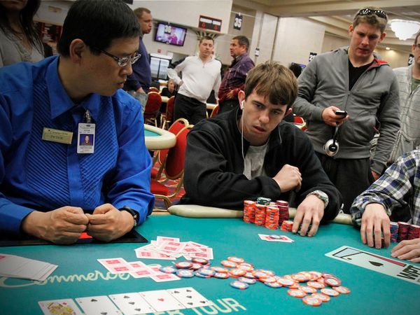 World Poker Tour - L.A. Poker Classic 2011 - Part 1