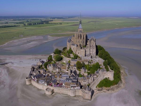 Ancient Superstructures - The Mont Saint-Michel
