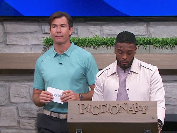 Pictionary - Bowled Over