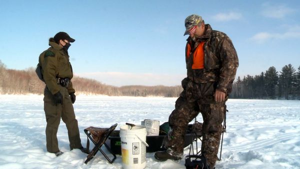 Wardens - Winter Recreation and Firearm Deer