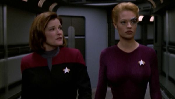 Star Trek: Voyager - Dark Frontier