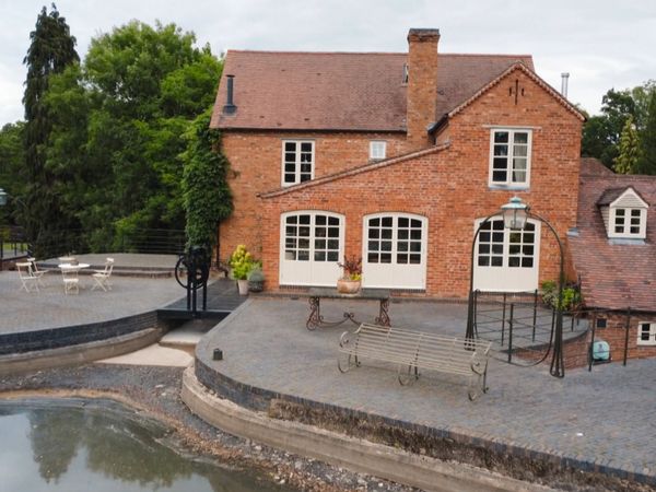 Britain's Most Expensive Houses SV - Avsnitt 208