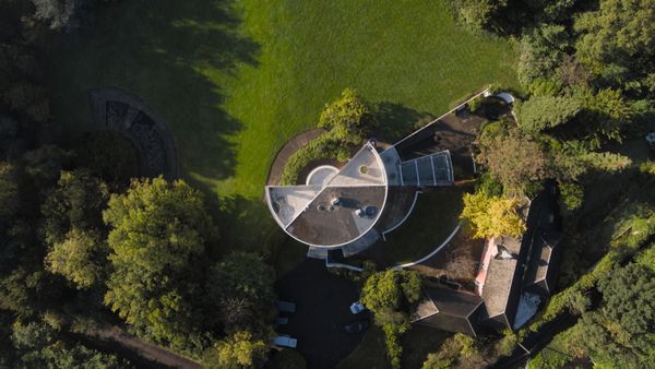 Britain's Most Expensive Houses - Episode 206
