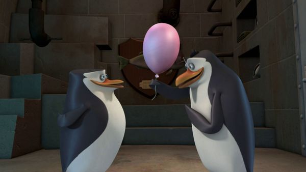 The Penguins of Madagascar LT - No tocar / Comando Huevín