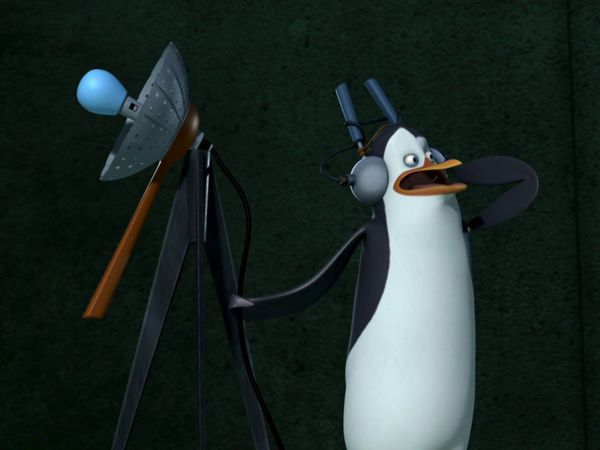 The Penguins of Madagascar LT - Cucaracha / La excursión