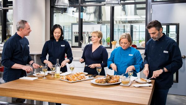 America's Test Kitchen - Thanksgiving for a Crowd