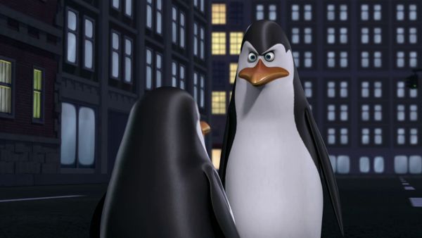 The Penguins of Madagascar LT - No más inventos / Esperar lo inesperado