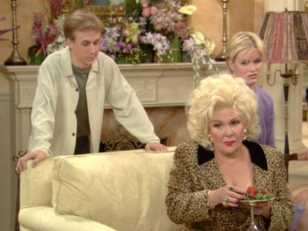 The Nanny - The Honeymoon Is Overboard
