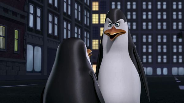 Os Pinguins de Madagascar - Invenção invisível / Missão bebê