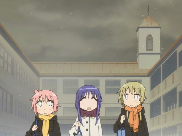 Yuyushiki - Primer estofado de nieve
