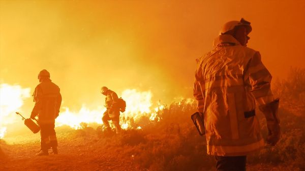 Firefighters in the Heart of Danger - Serial Fires