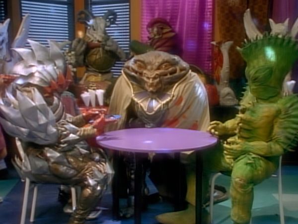 Mighty Morphin Power Rangers - Master Vile and the Matallic Armor, Part 3