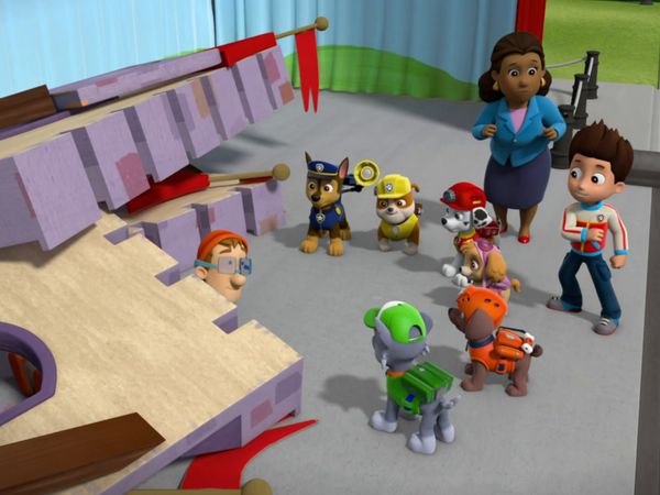 PAW Patrol LT - Los cachorros salvan al fantasma / Los cachorros salvan el show