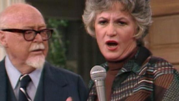 Maude - The Flying Saucer