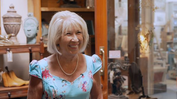Celebrity Antiques Road Trip - Jennie Bond and Simon McCoy