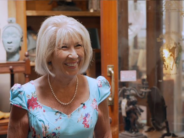 Celebrity Antiques Road Trip - Jennie Bond and Simon McCoy
